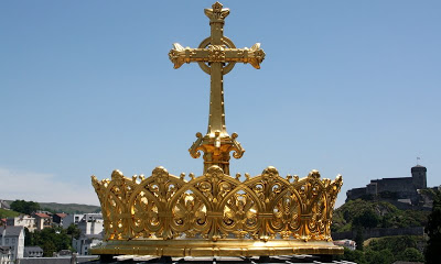 Catholic bling for children - a golden crown, what's not to like?