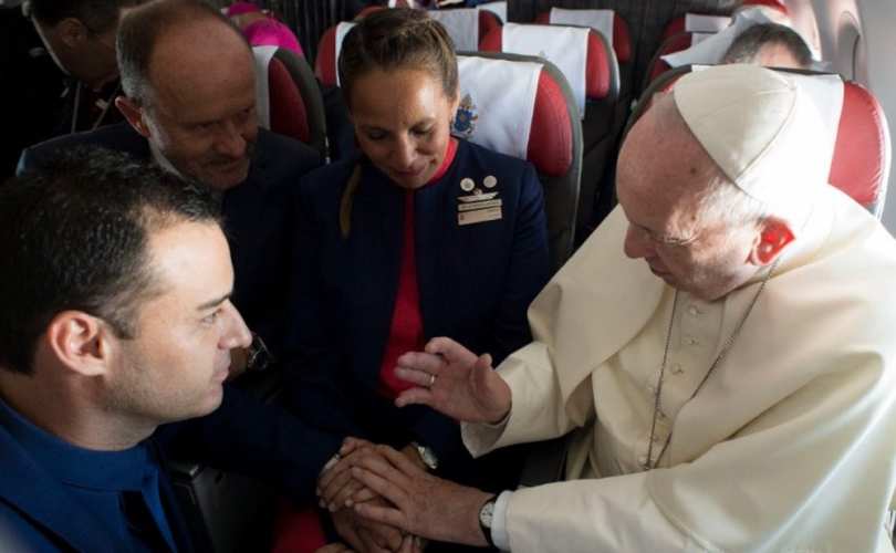 Pope-wedding-plane_810_500_55_s_c1